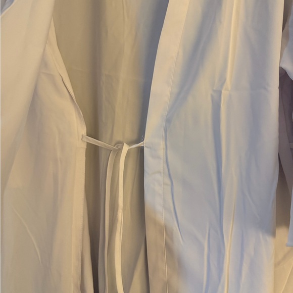White Ruffle Sleeve Bridal Robe - Picture 2 of 4